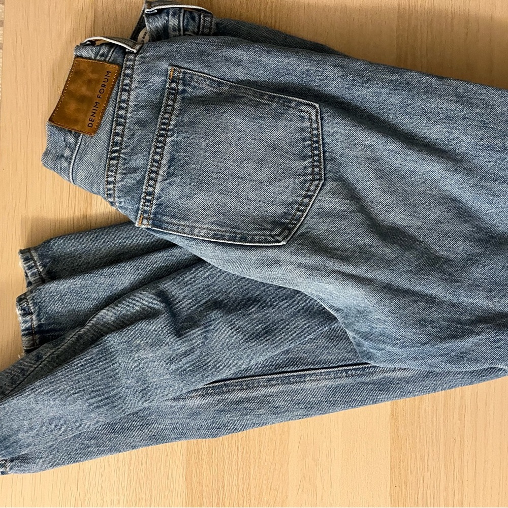 Denim Forum Mid Rise Patti Straight Leg